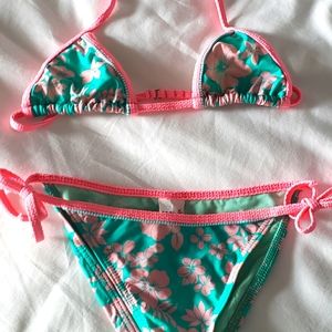 Kiwi Saint-Tropez swimsuit for Girls.